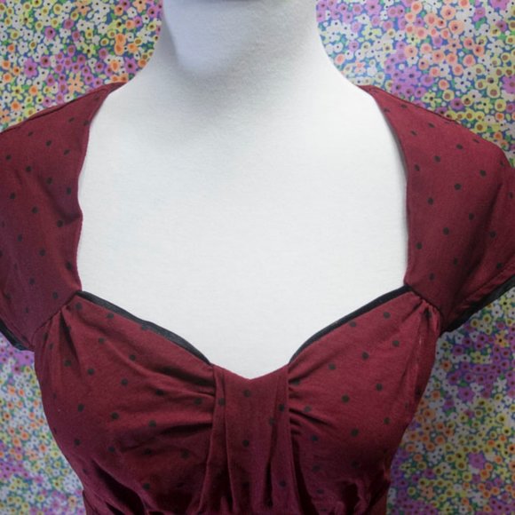 Stop Staring knee-length wiggle dress - Picture 2 of 3